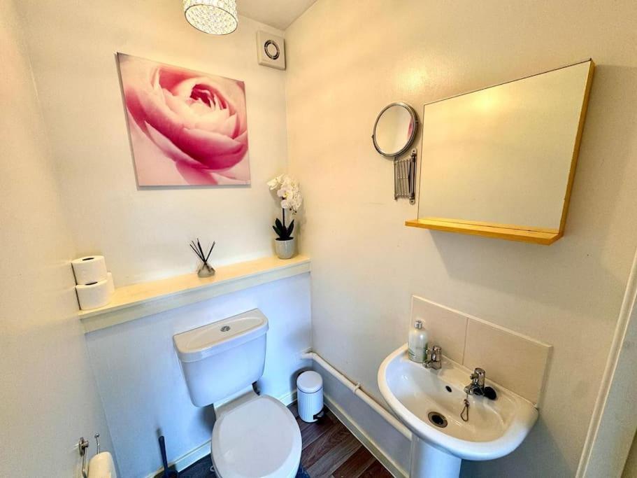 Three Bedroom House Edinburgh Buitenkant foto