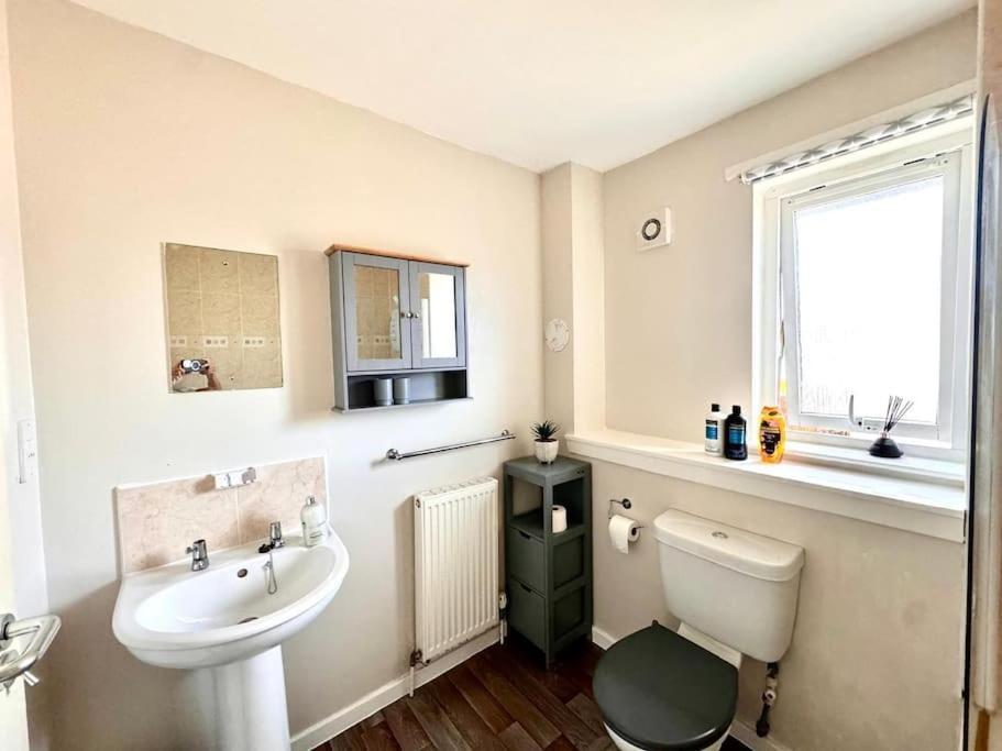 Three Bedroom House Edinburgh Buitenkant foto